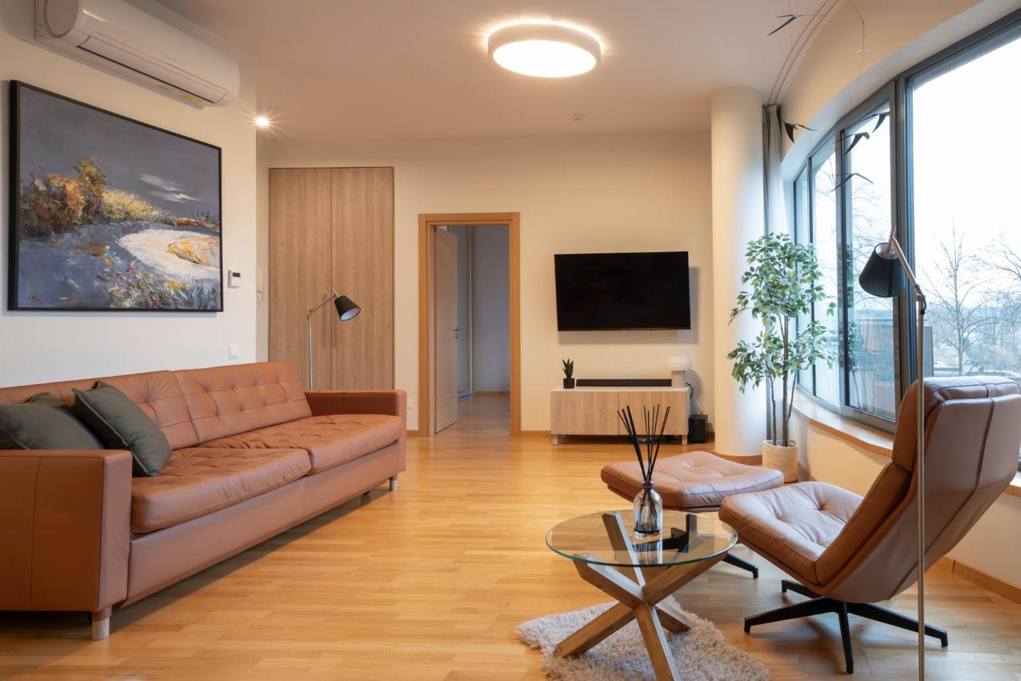 2 Bedroom Apt, 2 Garage Spots & Balconies, Self Check-In, By Cohost Druskininkai Kültér fotó