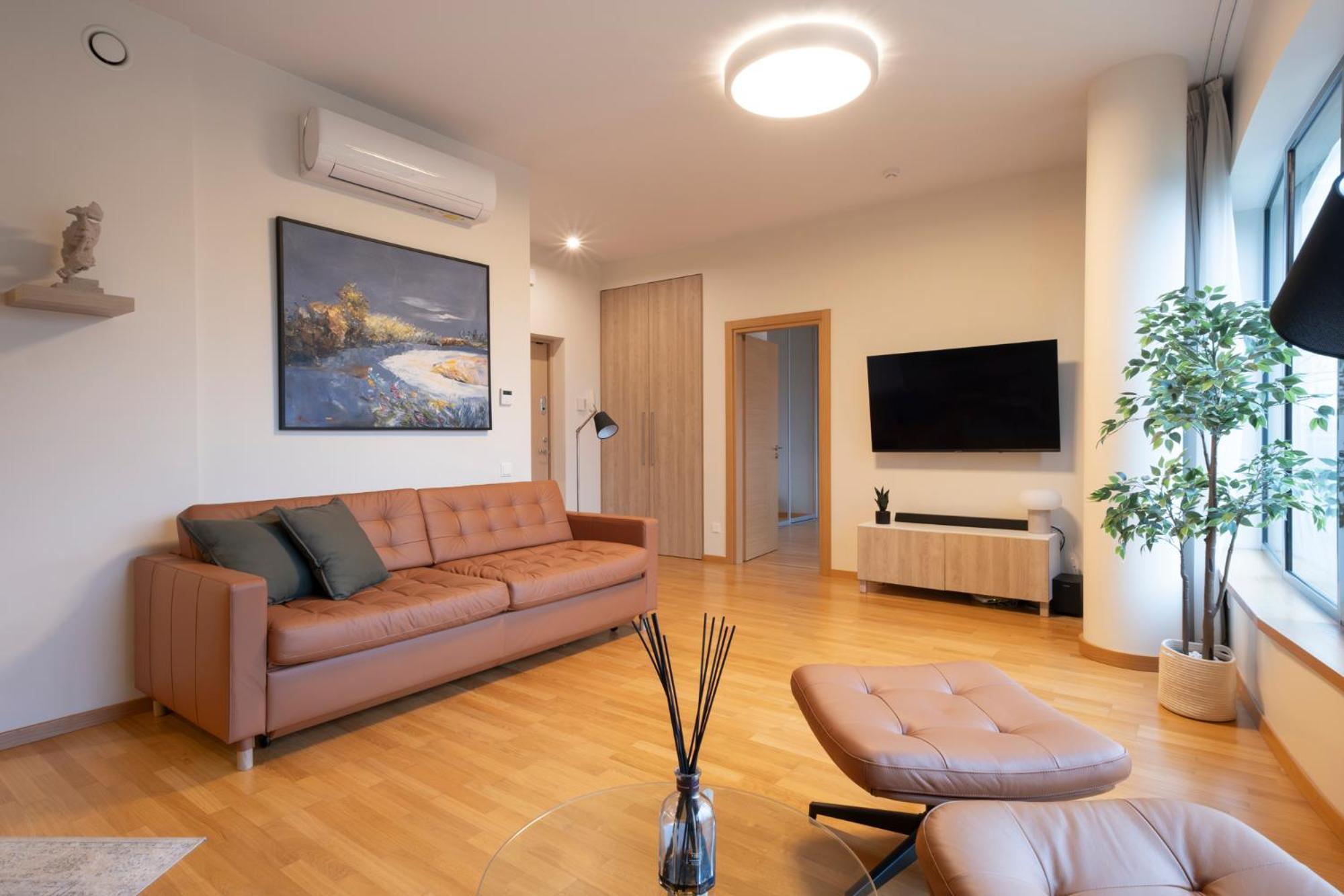 2 Bedroom Apt, 2 Garage Spots & Balconies, Self Check-In, By Cohost Druskininkai Kültér fotó