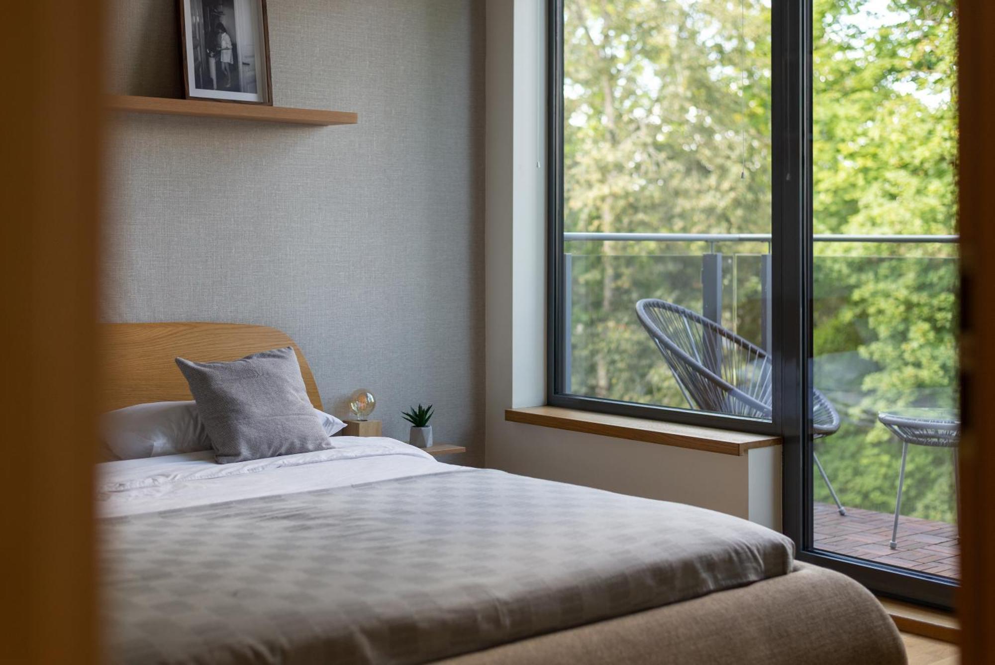2 Bedroom Apt, 2 Garage Spots & Balconies, Self Check-In, By Cohost Druskininkai Kültér fotó
