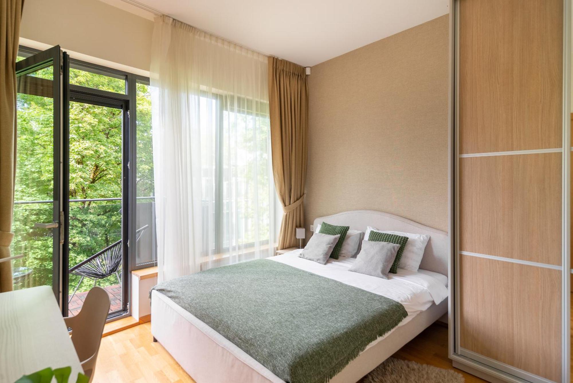 2 Bedroom Apt, 2 Garage Spots & Balconies, Self Check-In, By Cohost Druskininkai Kültér fotó