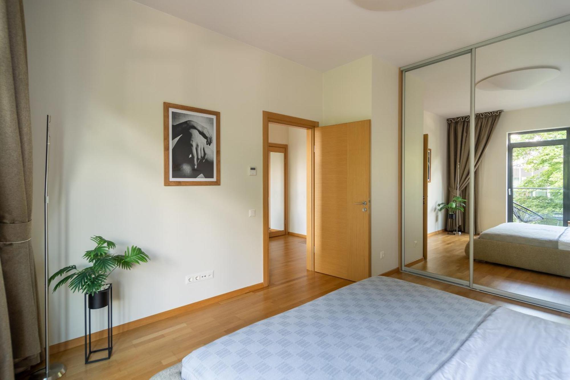 2 Bedroom Apt, 2 Garage Spots & Balconies, Self Check-In, By Cohost Druskininkai Kültér fotó