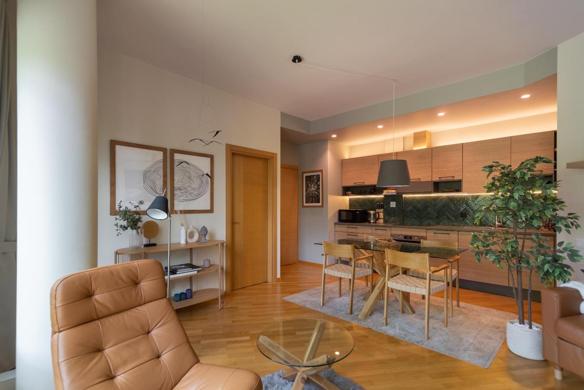 2 Bedroom Apt, 2 Garage Spots & Balconies, Self Check-In, By Cohost Druskininkai Kültér fotó